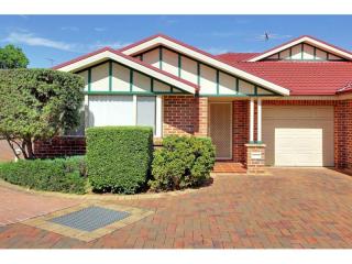View profile: Gorgeous 3 Bedroom Villa