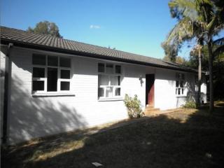 View profile: 5 Bedroom Home!