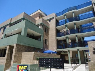 View profile: Modern Unit! Great Location!