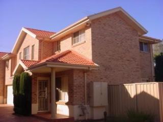 View profile: 3 Bedroom townhouse