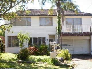 View profile: Huge 4 Bedroom Family Home