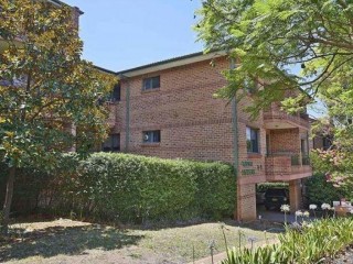 View profile: Walk to Westmead Station & Primary School