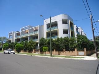 View profile: Walk to Westmead Station! Gorgeous Unit!