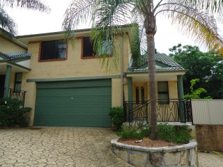 View profile: Water Usage Included, 3 Air Conditioners, Double Lock up Garage