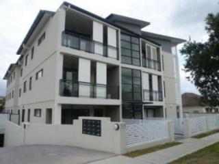View profile: Security Unit with Double Carspace