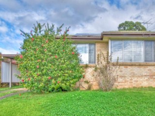 View profile: Family Home in Quiet Cul-De-Sac