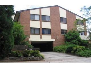 View profile: Outstanding Location! Walk to Station & Hospitals!