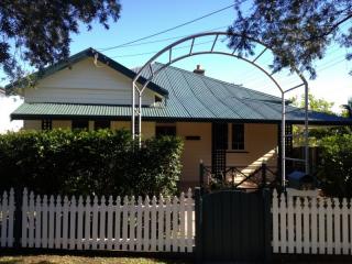 View profile: BEAUTIFUL 4 BEDROOM HOME