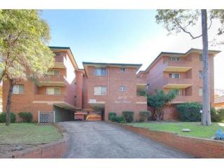 View profile: 3 Bedroom Unit! Walk to Station!!