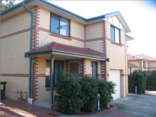 View profile: 3 Bedroom Townhouse in Outstanding Location