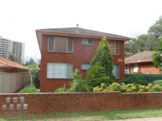 View profile: Recently Renovated Kitchen and Bathroom