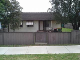 View profile: Easy Walk to Station & Shopping Centre