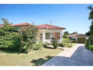 View profile: Great Location - 2 Bedroom Home