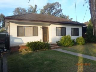 View profile: Perfect Family Home! Four Bedrooms & Pool! 
