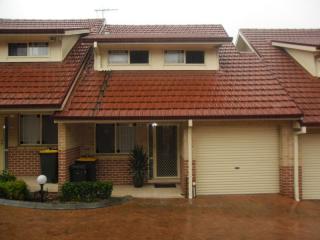 View profile: Immaculate Townhouse!!