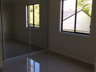 View profile: 3 bedroom grannyflat with East facing aspect
