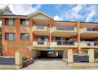 View profile: Outstanding Modern Unit!