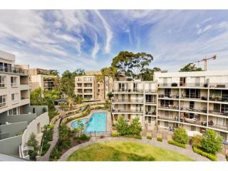 View profile: Modern Complex! Minutes from Castle Towers!