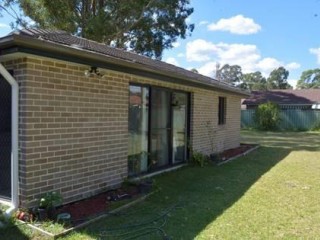 View profile: Modern Granny Flat! 10 Minutes' Walk to Station!
