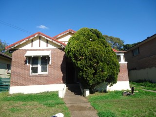View profile: 5 MINUTE WALK TO SHOPS & STATION