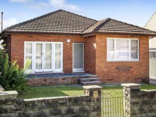 View profile: Stroll to Station