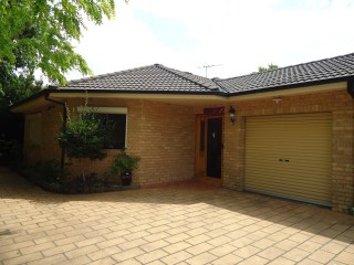 View profile: 3 Bedroom, Air Conditioning & 2 Toilets