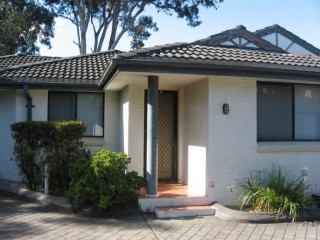 View profile: Great Villa in a Great Location!