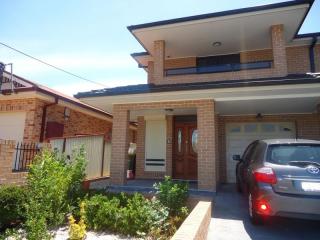 View profile: Five Bedrooms! Superb Location!