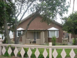 View profile: Perfect for a Family! Three Bedrooms!